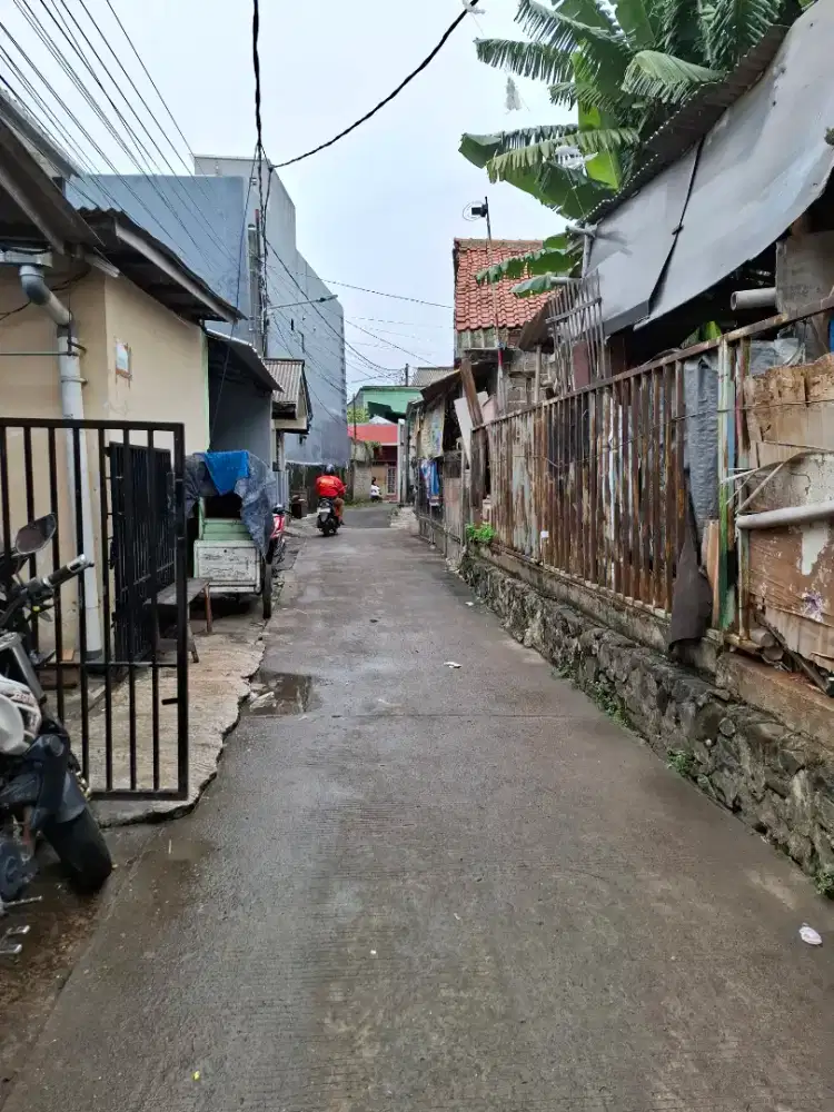 Kontrakan sederhana 1 petak kamar mandi di dalam