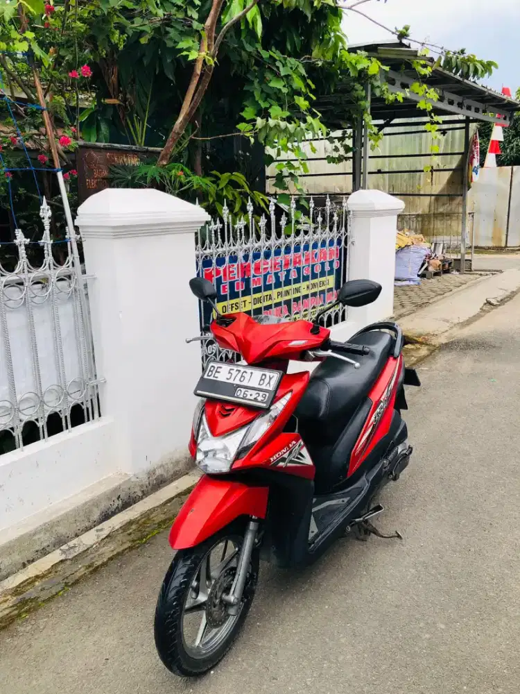 BEAT FI ISTIMEWA 2014 Pajak Hidup