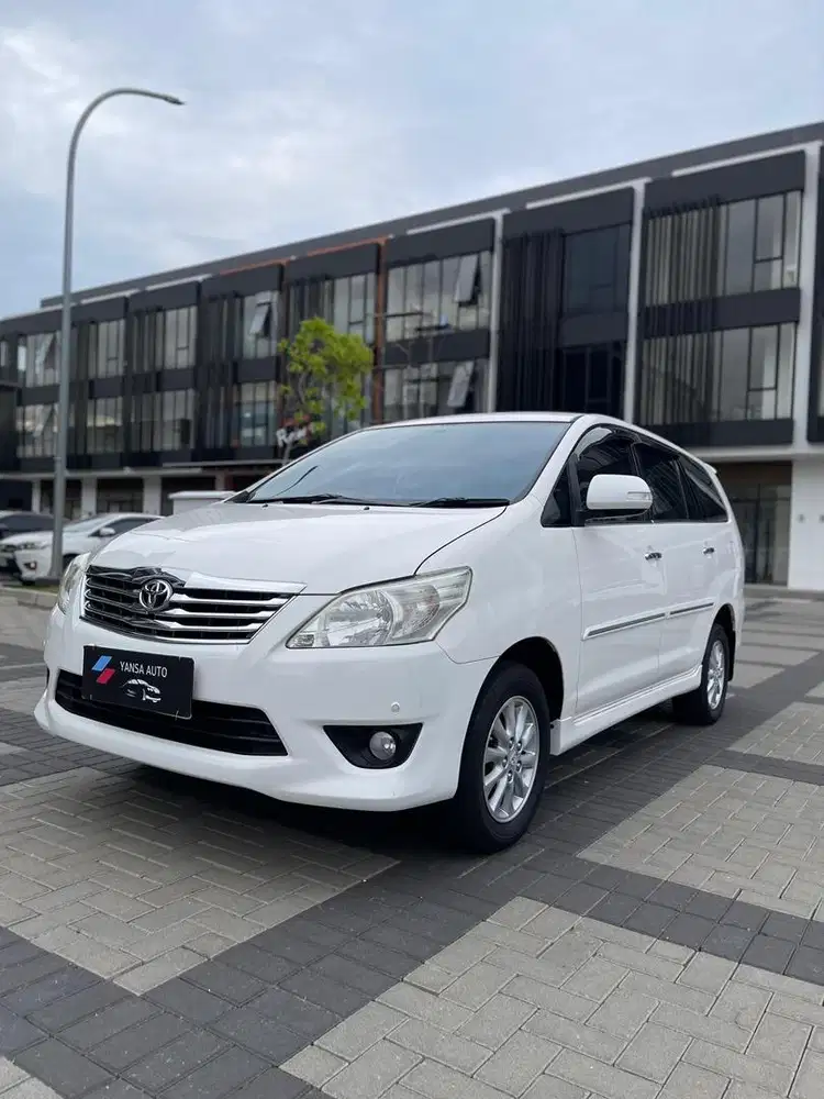 INNOVA V AT 2013 BENSIN PUTIH TANGAN PERTAMA RAWATAN SIAP PAKAI GRES