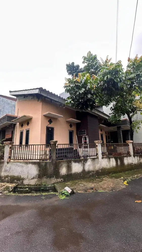 Dijual Rumah Hook di Komplek Graha Raya Bintaro