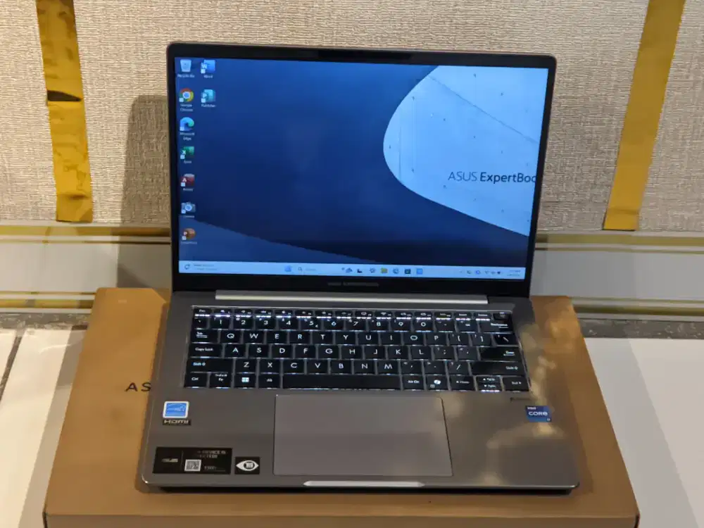 Asus Expertbook P3405CVA i7 13620H Ram 16 GB SSD 1 TB Like New