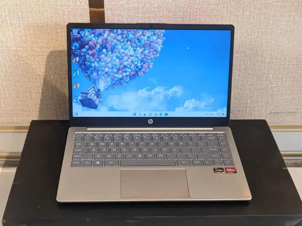 Laptop HP 14-em0xxx Ryzen 3 7320U Ram 8 GB SSD 512 GB