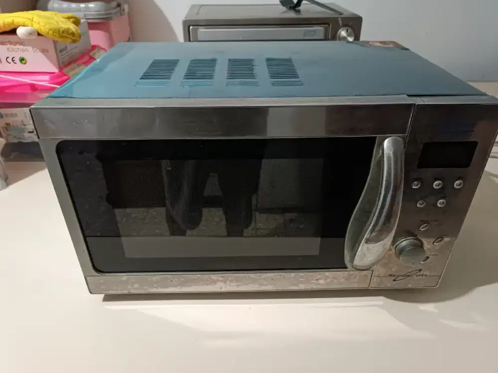 Microwave merk Advance model WD9000SL23