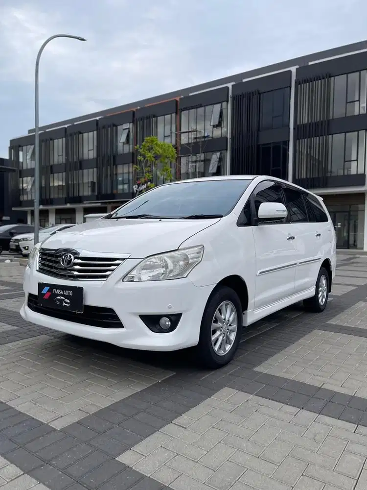 INNOVA V AT 2013 BENSIN PUTIH TANGAN PERTAMA RAWATAN SIAP PAKAI GRESS