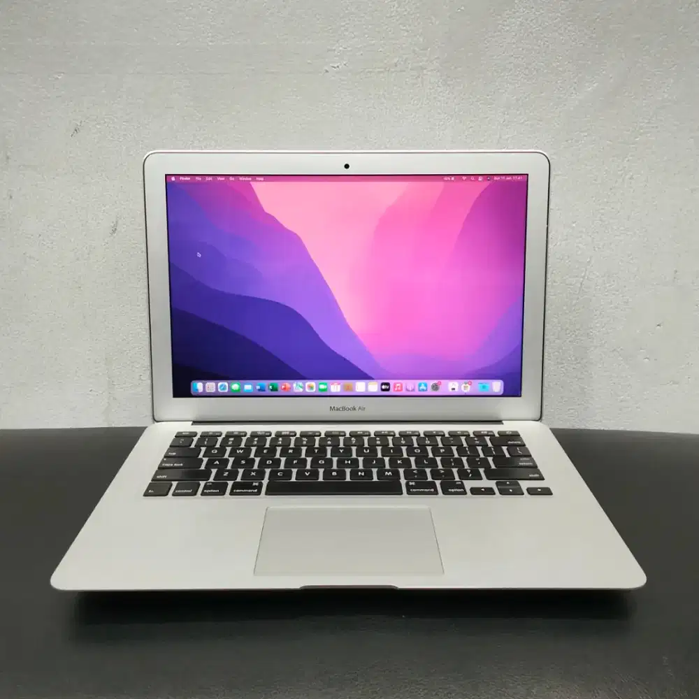 Macbook Air 13 inch 2014 Core i5 - 1,4GHz RAM 4GB SSD 256GB ( Second )