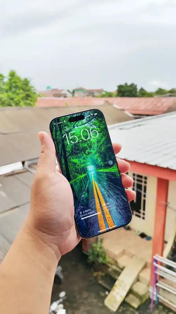 iPhone 16 Pro 128gb iBox dan Apple Watch Series 10 46mm