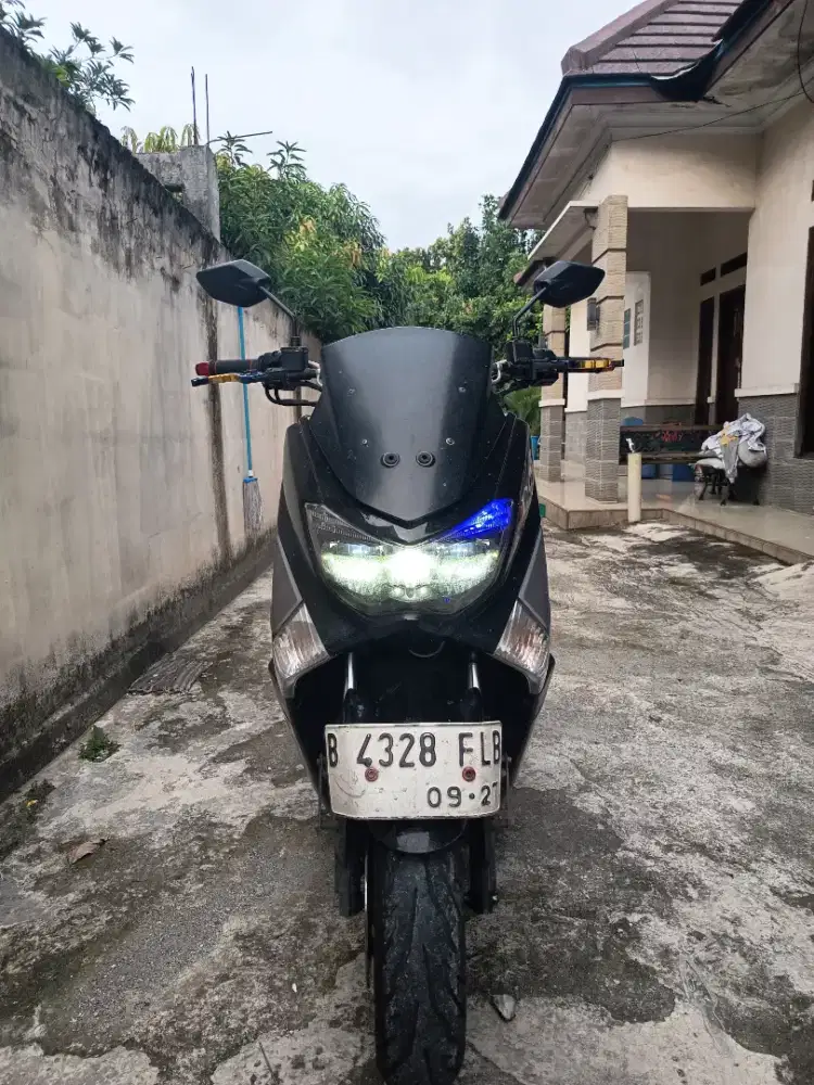 Yamaha NMax tahun 2017 abs