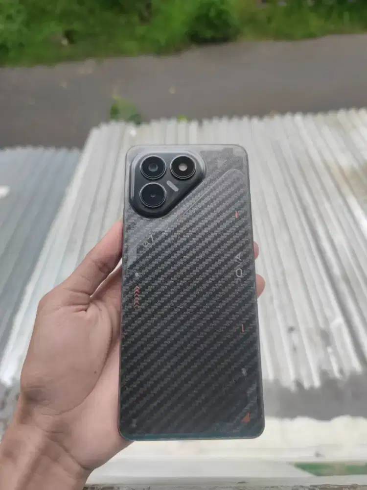 Tecno Pova 7 8/128 normal hp + cas