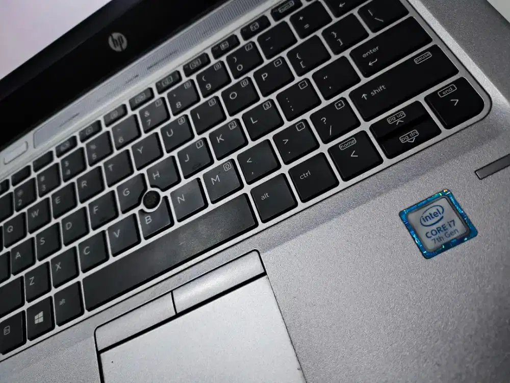 Notebook Kerja Kuliah Ringan Tipis Core i7 DDR4 8GB SSD 256GB