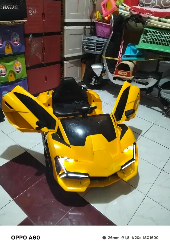 Mobilan remot mainan anak