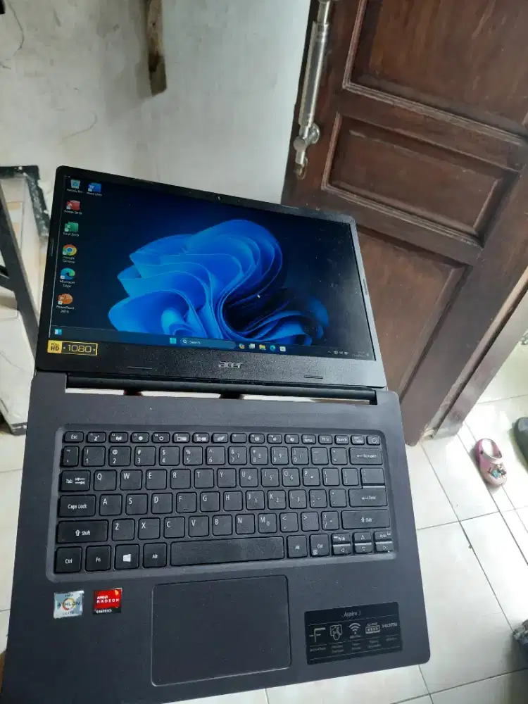 ACER AA314 AMD ATHLON/4/256NVME FHD SLIM BAZELESS