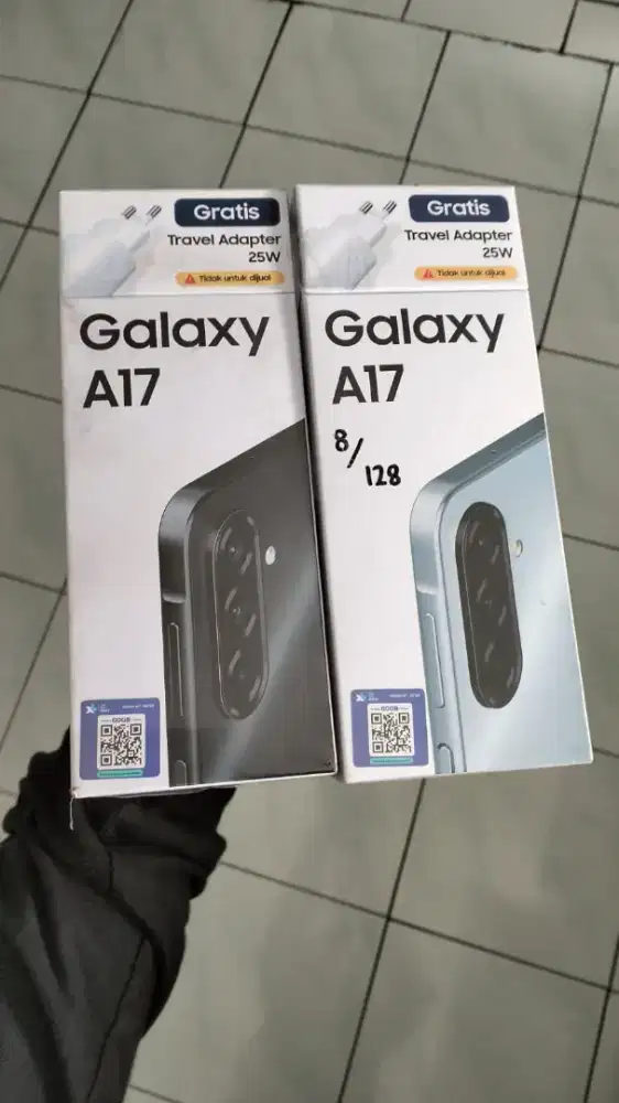 Samsung a17 (8/128) new