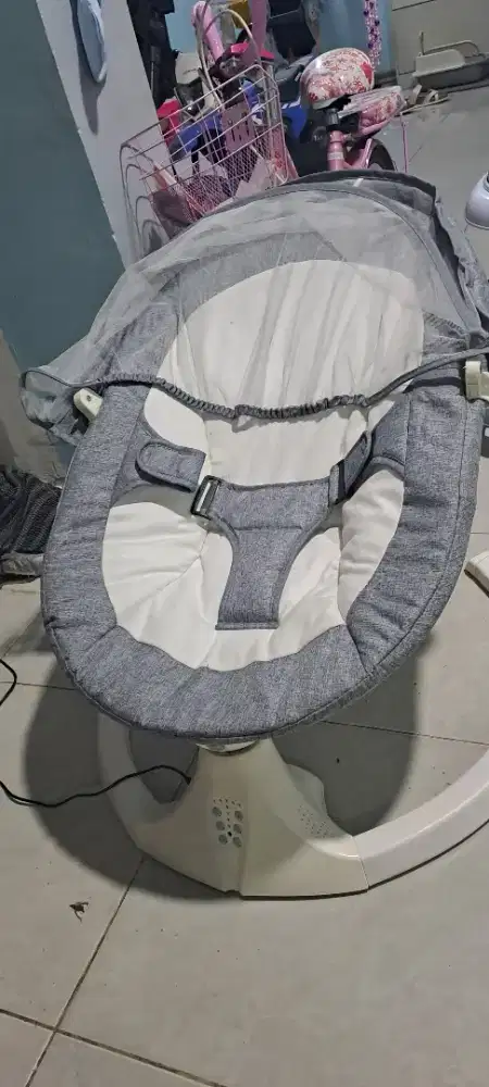 Ayunan bayi elektrik