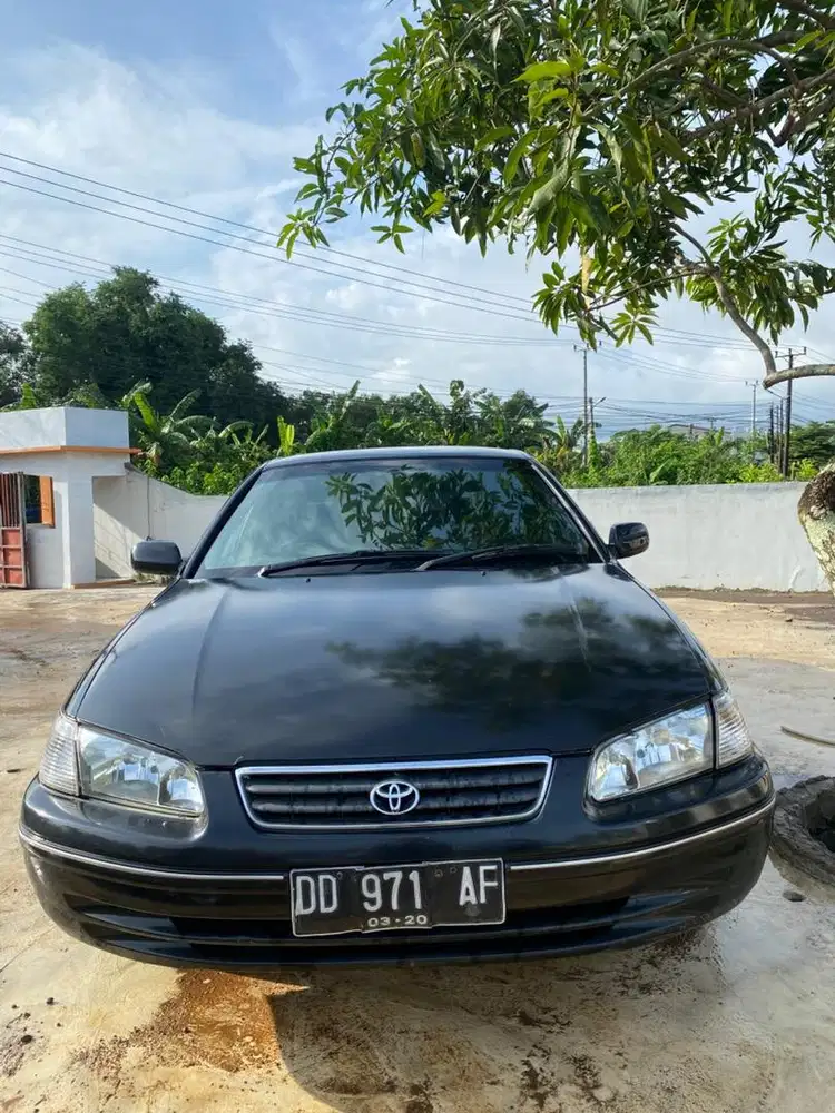 Toyota Camry (2002)