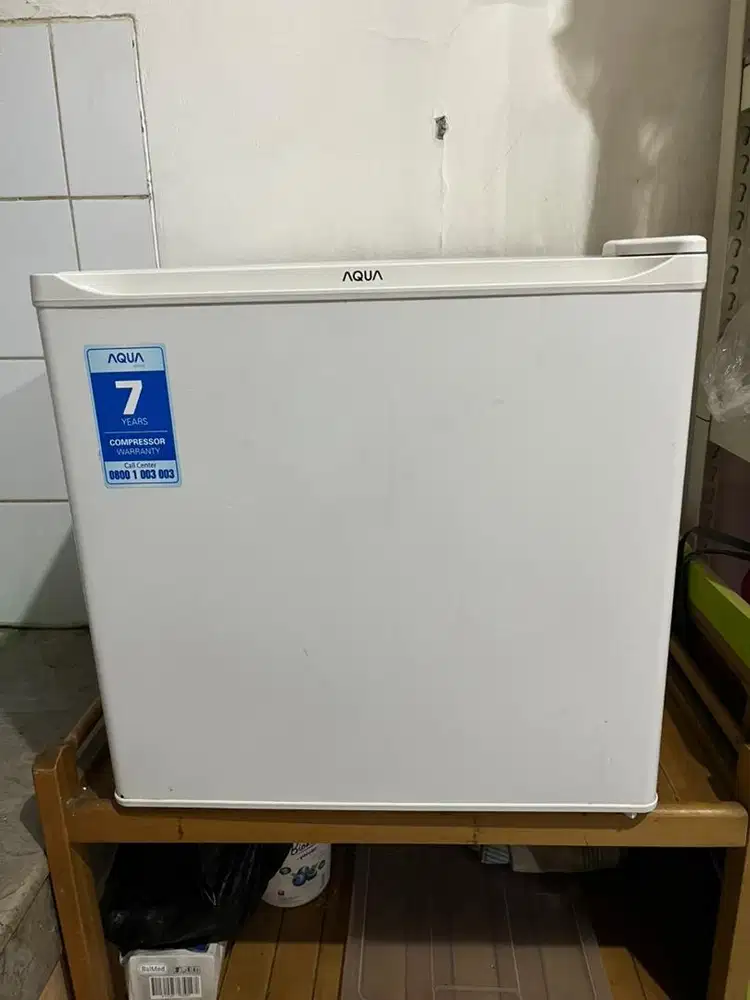 Kulkas mini AQUA