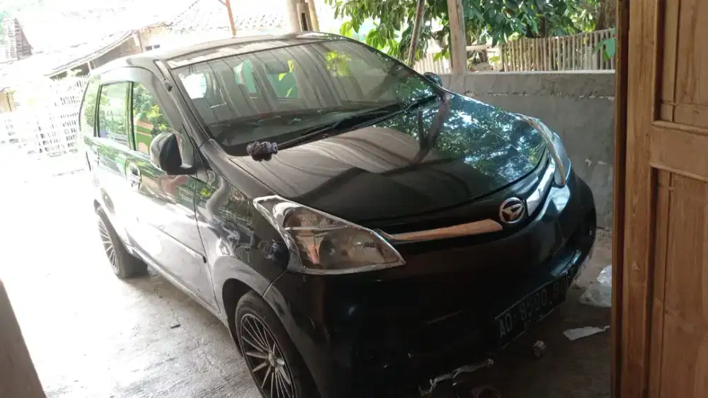 Jual mobil daihatsu xenia tahun 2014