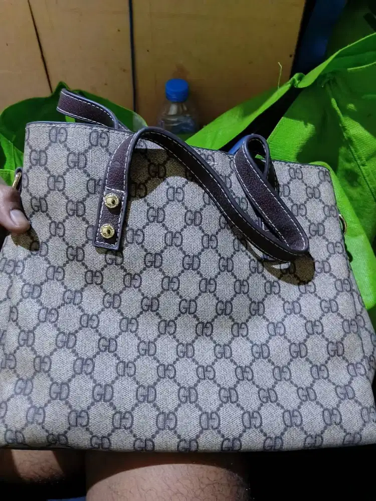 tas guci yg minat chat me