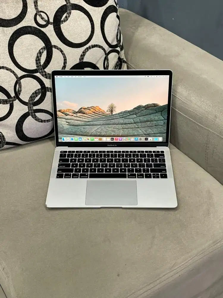 MacBook Air 2019 MVFK2 13” 8/128GB Silver