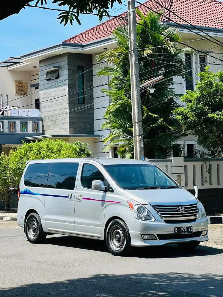 Hyundai H1 XG DIESEL 2.5 2011 (Pribadi)