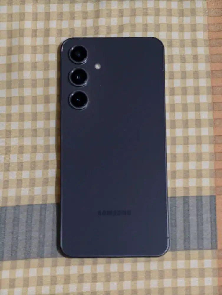 SAMSUNG S24 FE 256GB LIKE NEW