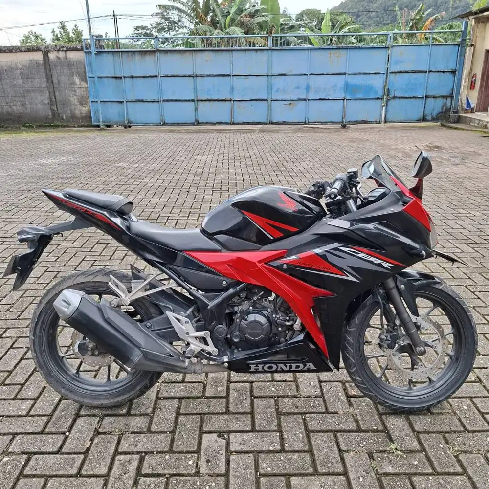 Honda CBR 150 cc