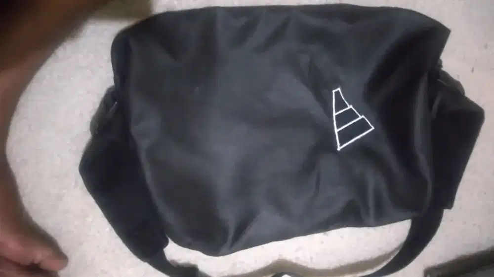 Slempang Adidas 4cmet