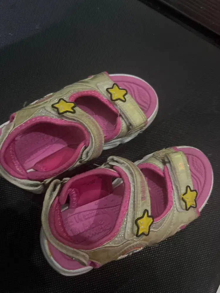 Sepatu sandal anak second layak pakai bubble gumers
