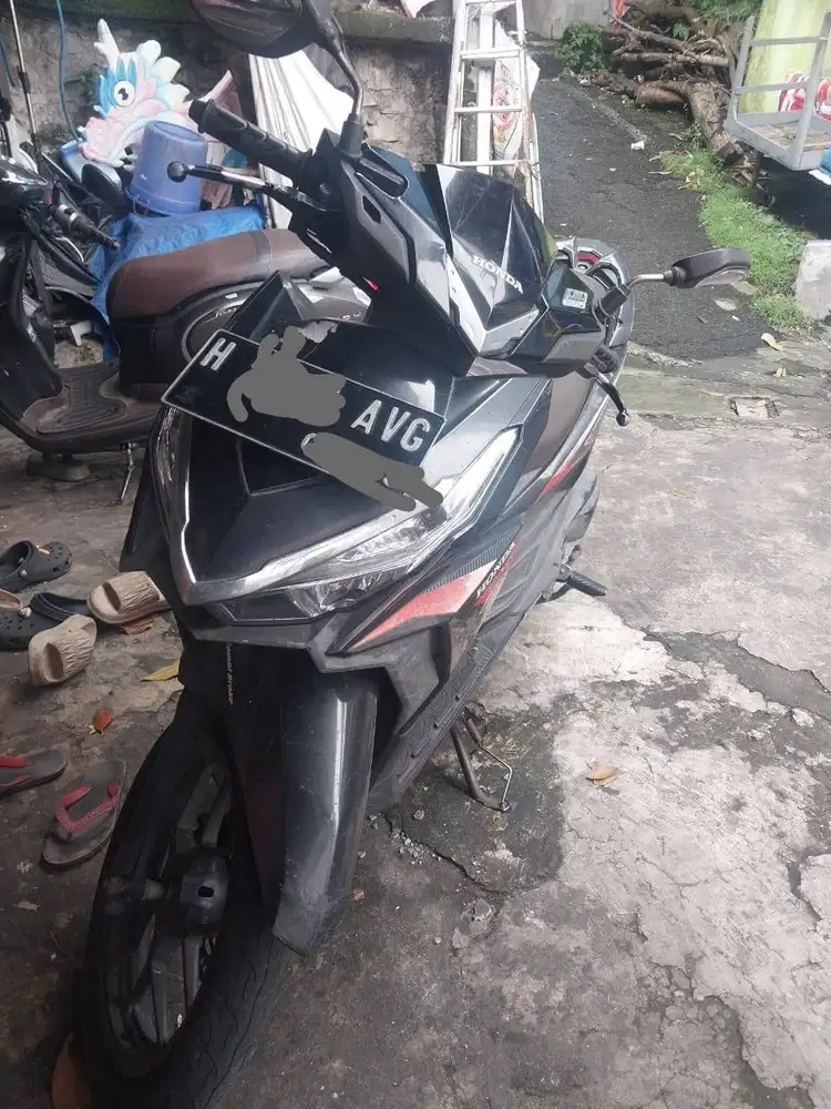 JUAL CEPAT VARIO 125 WARNA HITAM