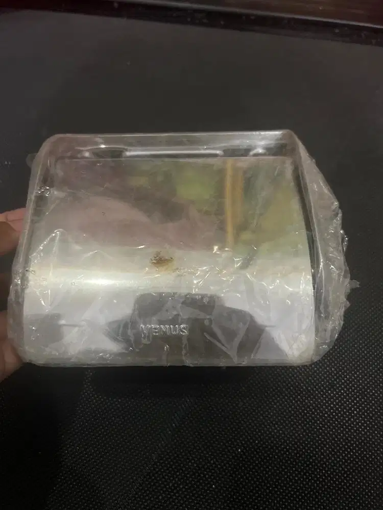 Tempat tisu stainless baru dinding