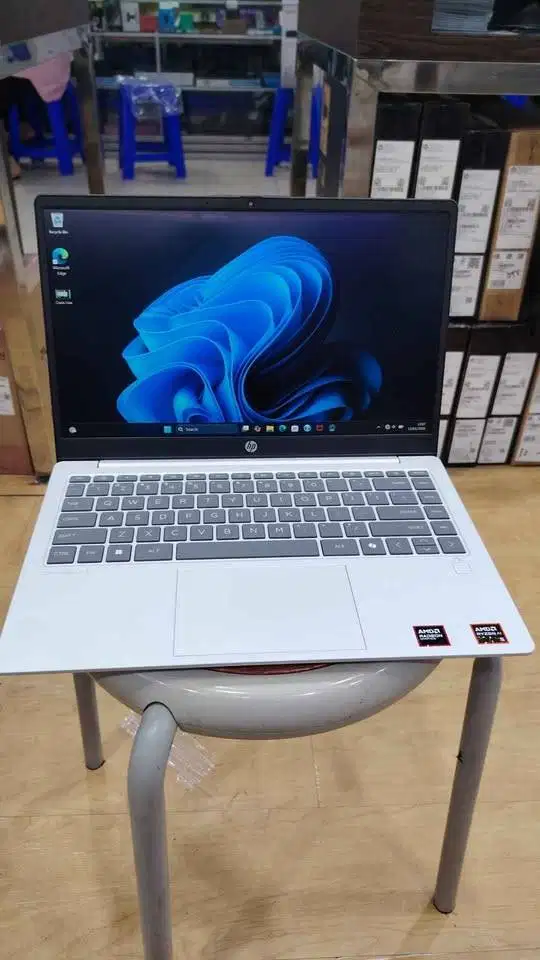 HP OMNIBOOK 3 NG AI 14 RYZEN AI 5 340 24GB 512GB W11+OHS+M365B 14.0FHD