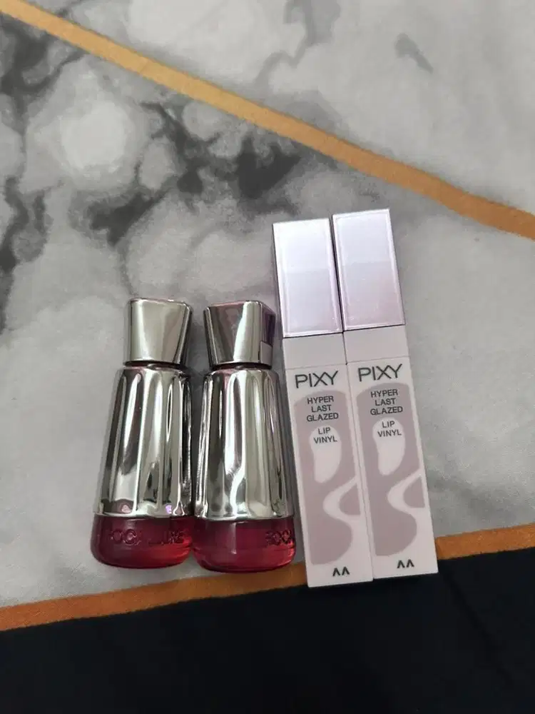 Lipstick pixy dan focallure masih full dipake sekali aja