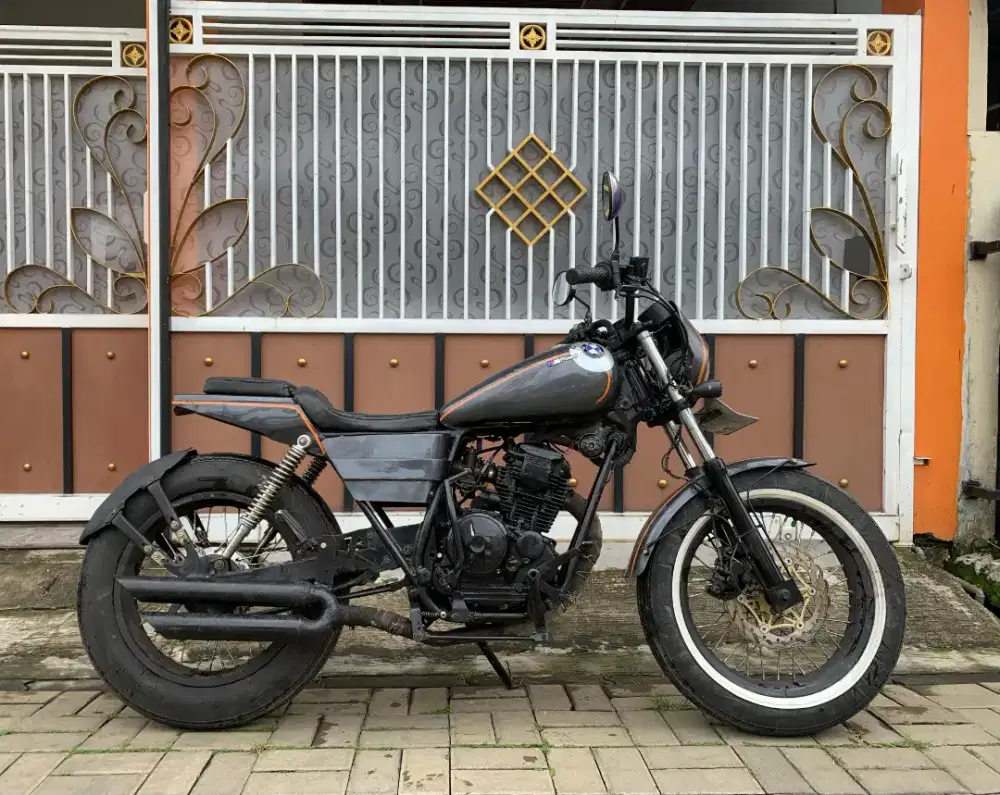 Motor Custom Bobber Scorpio 2006 225cc Nominus