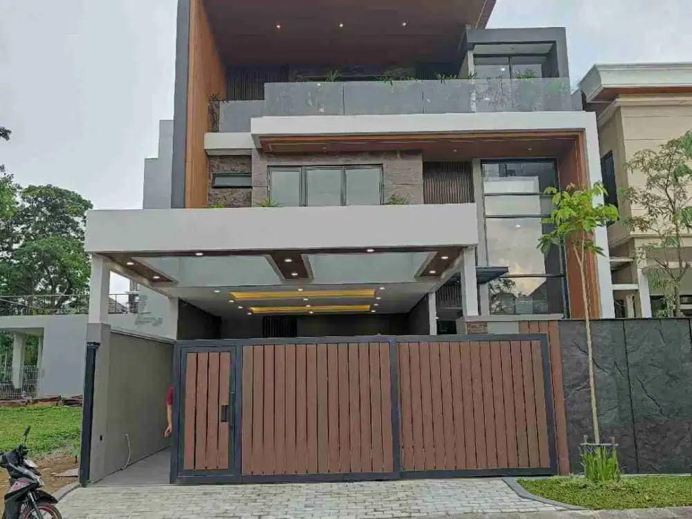 DIJUAL RUMAH CITRALAND BRAND NEW SURABAYA PREMIUM LIFT MEWAH