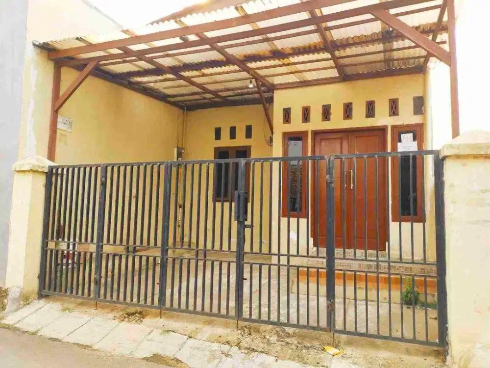 Dijual Rumah masuk mobil di tanjung barat jakarta selatan