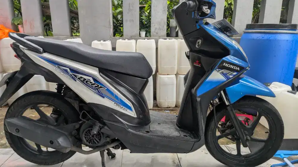 Honda Beat 2014 lengkap tinggal gas
