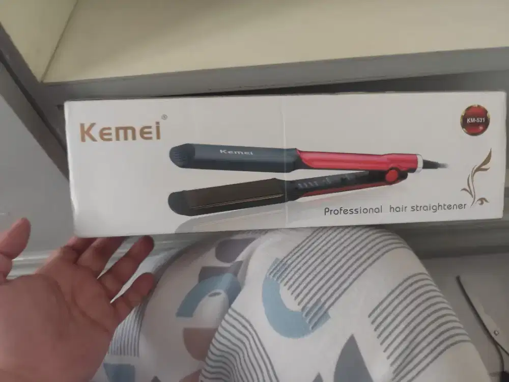 Kemei Hair Straightener KM-531 | Catokan Rambut Ceramic