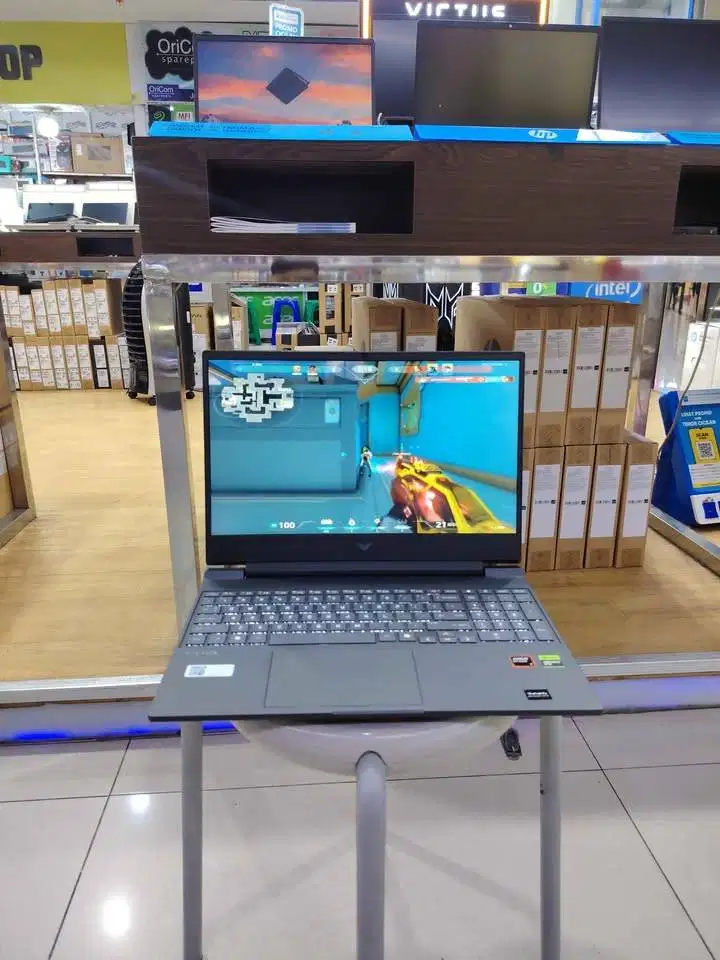 HP Victus Gaming 15 FB3888AX Ryzen AI 5 340 16GB SSD 1TB 15.6′′ RTX506