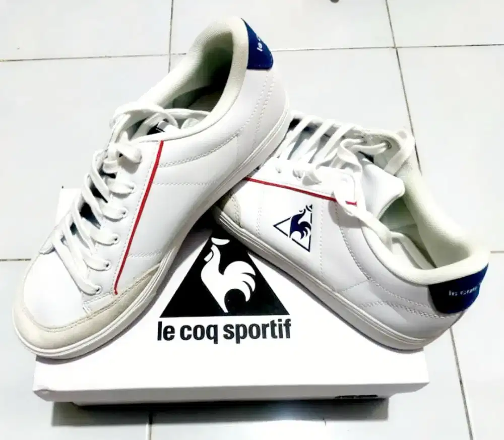 Sepatu Le Coq Sportif baru