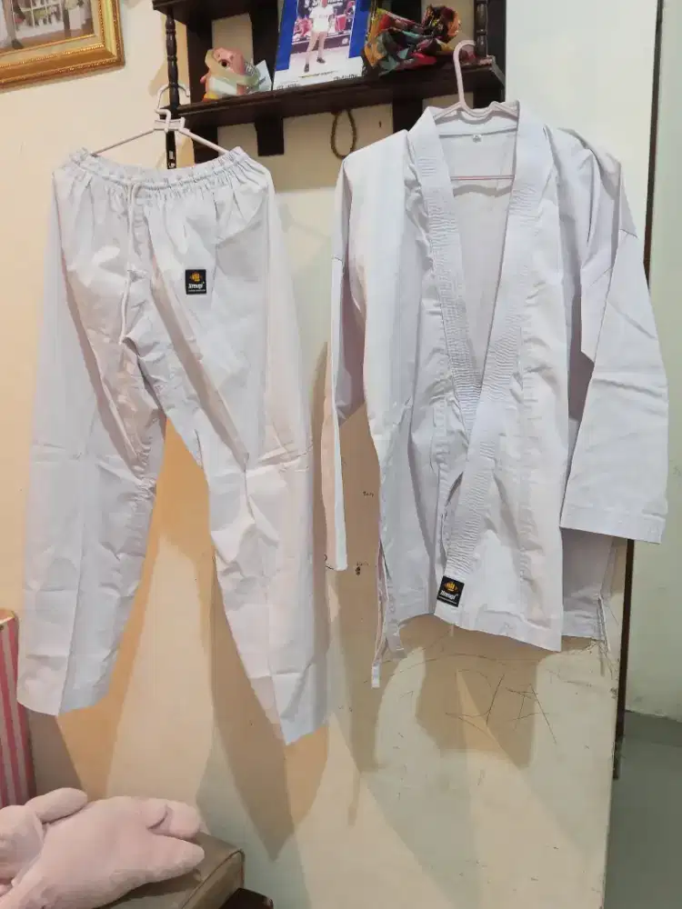 Seragam Karate Jireugi