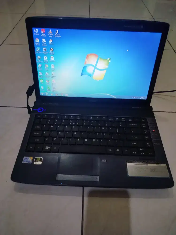 Laptop Acer Aspire 14in mulus + normal tidak lemot