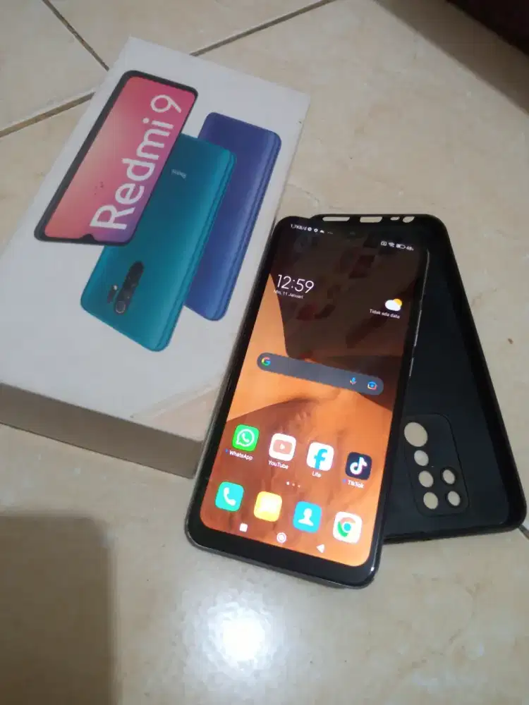 Redmi 9 ram 4/64 versi 11 smua normal masih ori bawaan pabrik ada dus
