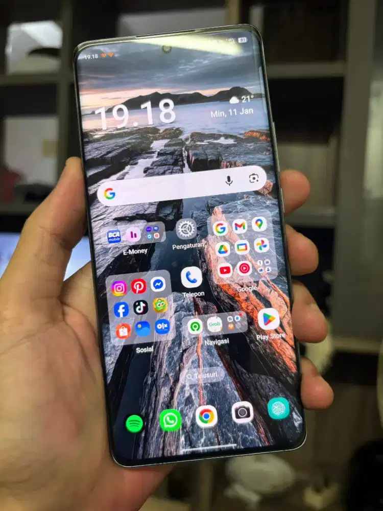 Oppo Reno 10 5G 8/256GB Resmi