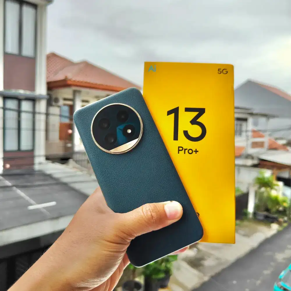Realme 13 Pro Plus Fullset Mulus Masih Garansi RAM 12/512 GB