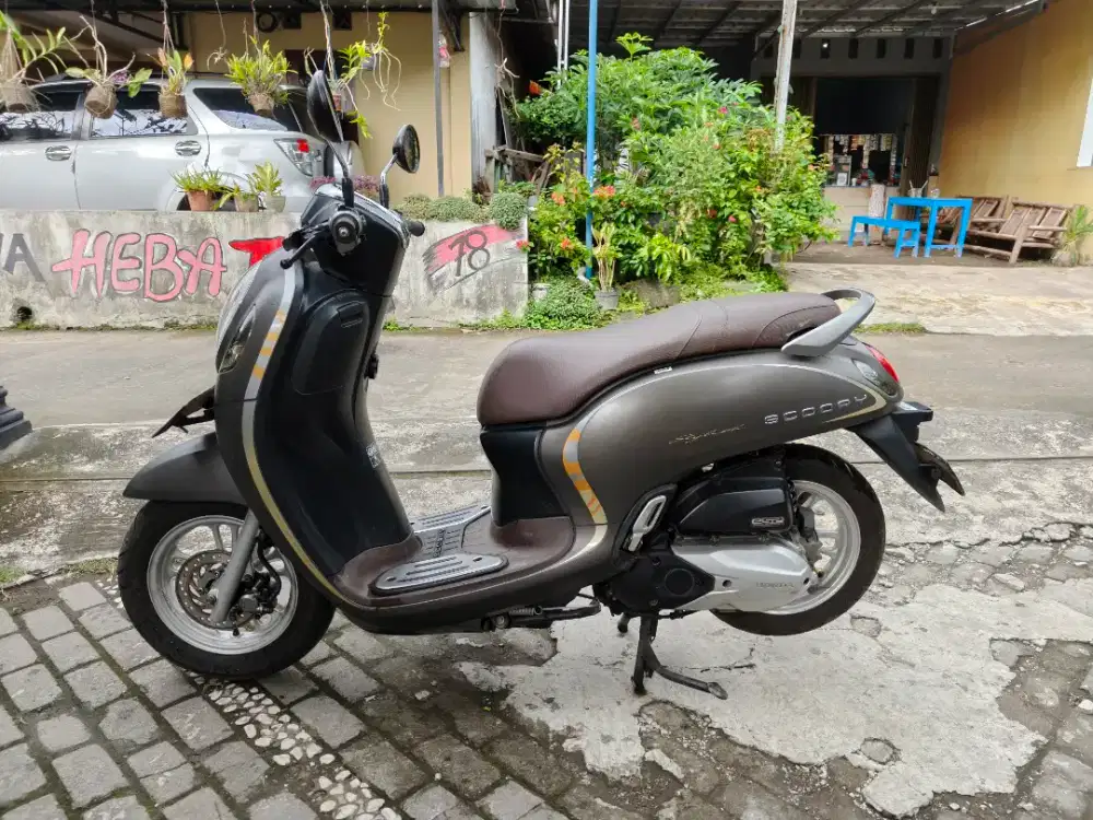 Scoopy keyless THN 2021 plat AB Bantul