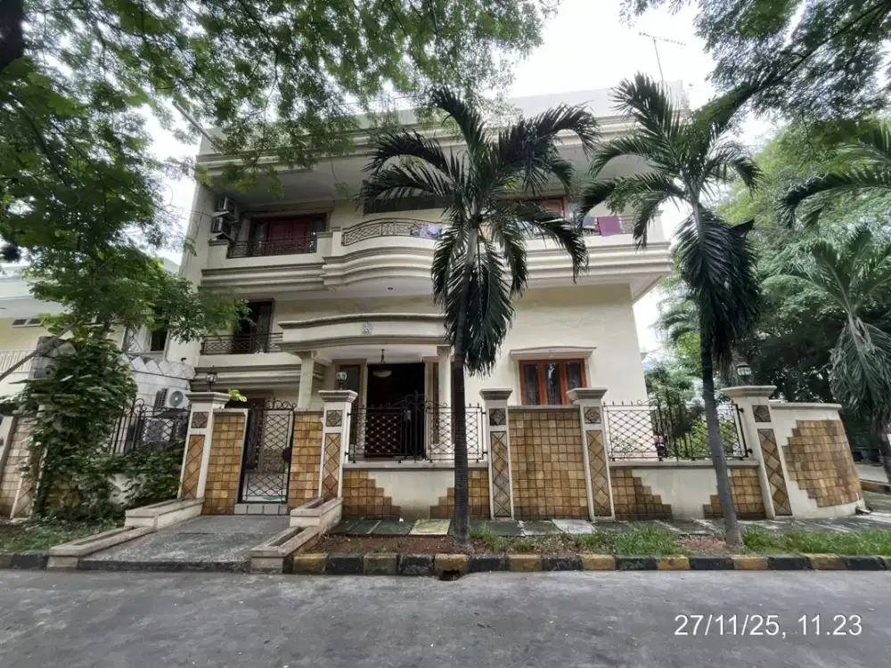 Dijual Rumah Metro Sunter LT 312 LB 700 Strategis Posisi Hook 3 Lantai Jln Lebar Rapi