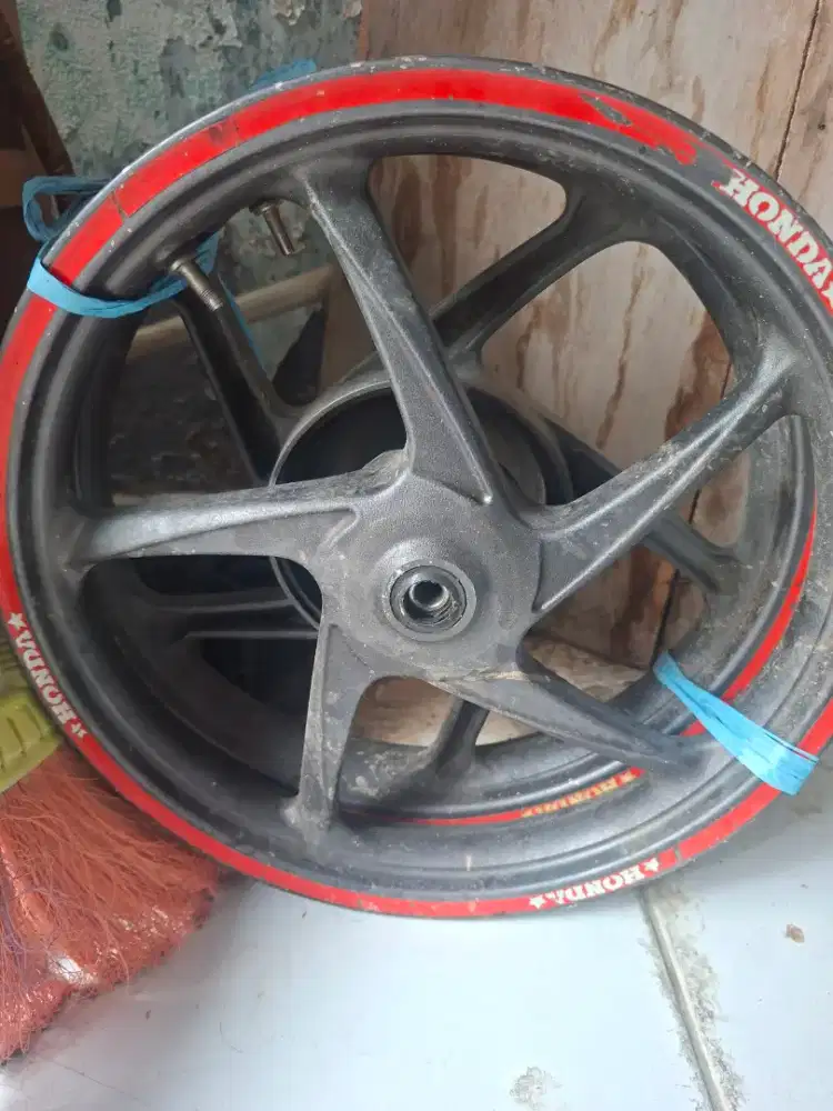 Dijual aja velk vario original