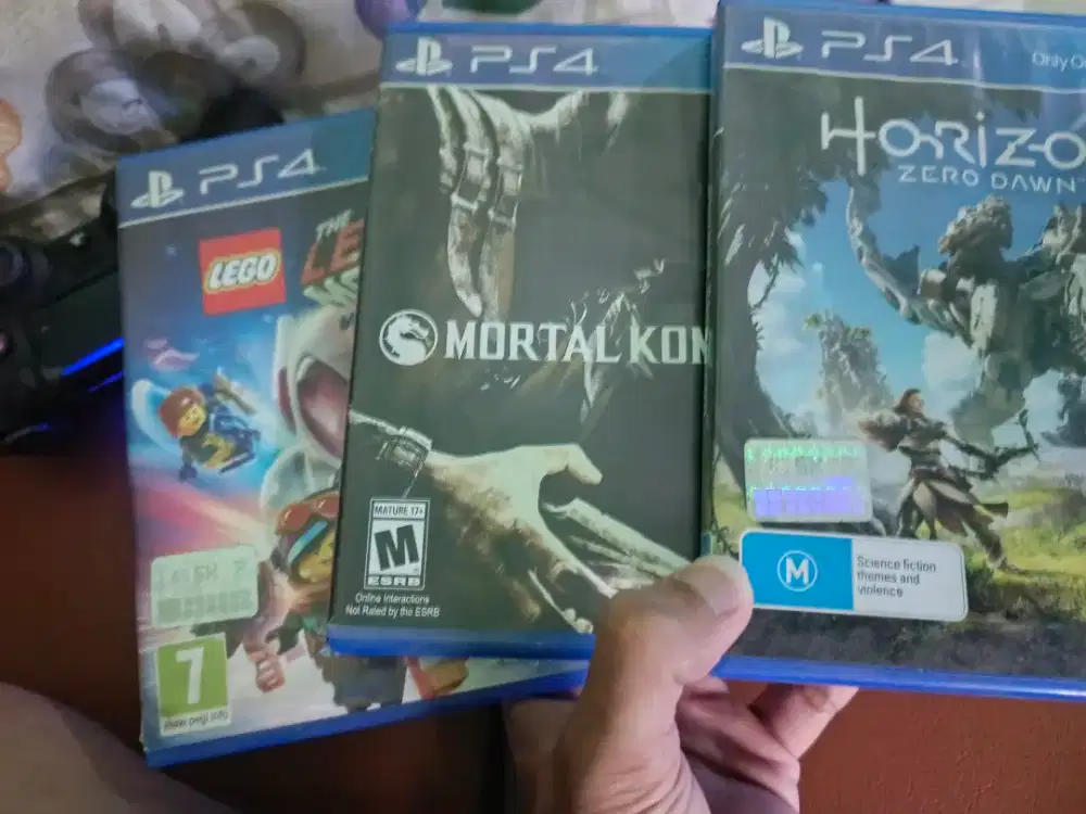 Kaset Nintendo dan Ps 4