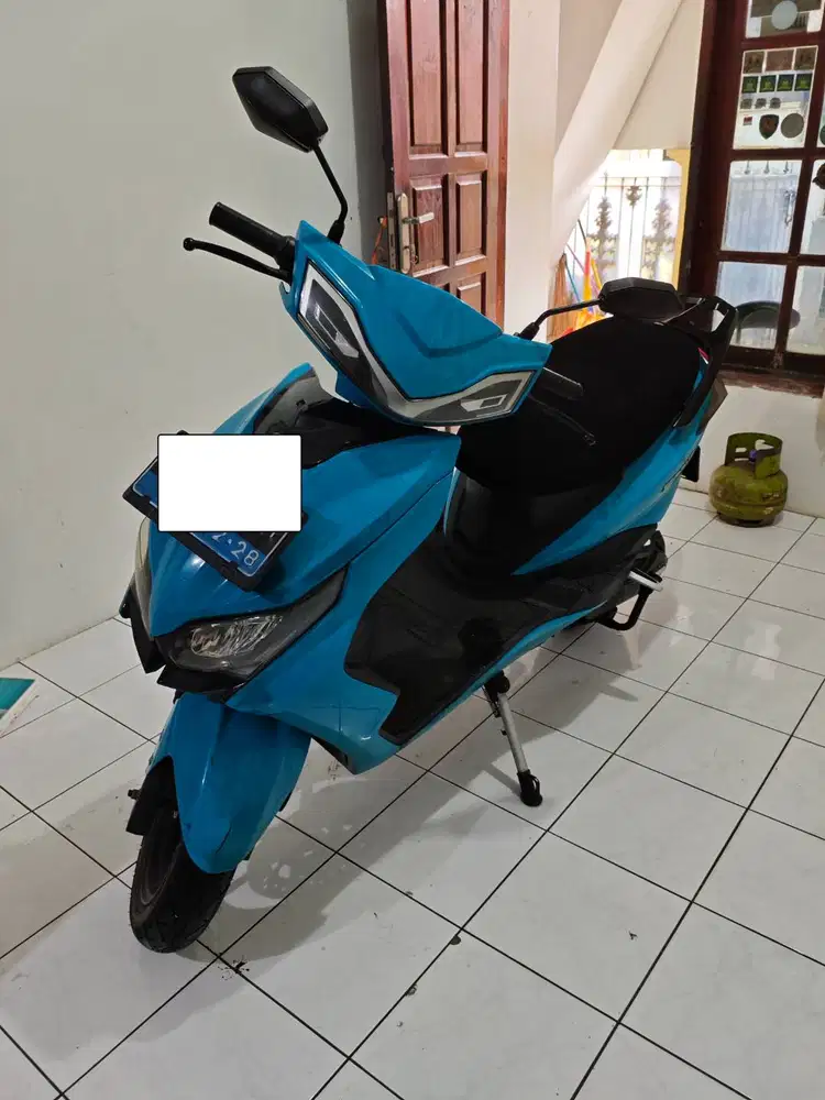 Dijual Motor Listrik Smoot Tempur 2023 (Kilometer rendah)