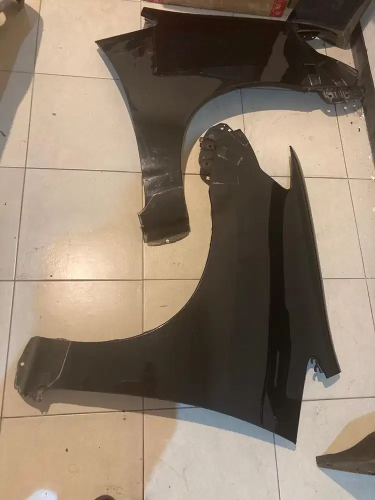 Innova Fender kanan kiri