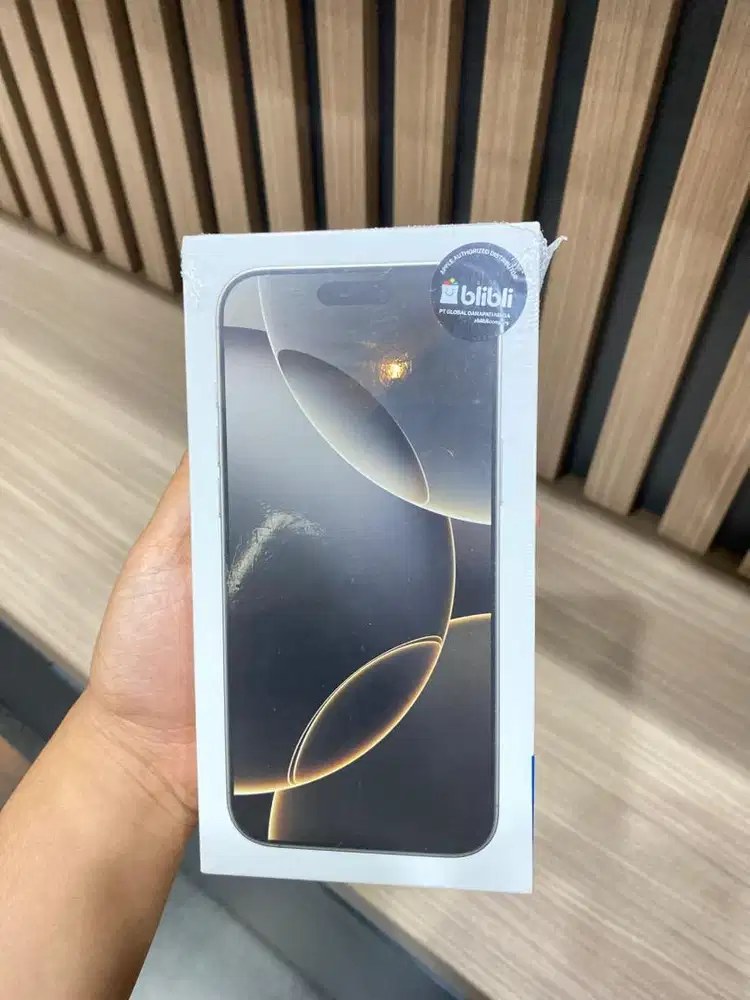 iPhone 16 Pro Max 512GB Natural Titanium